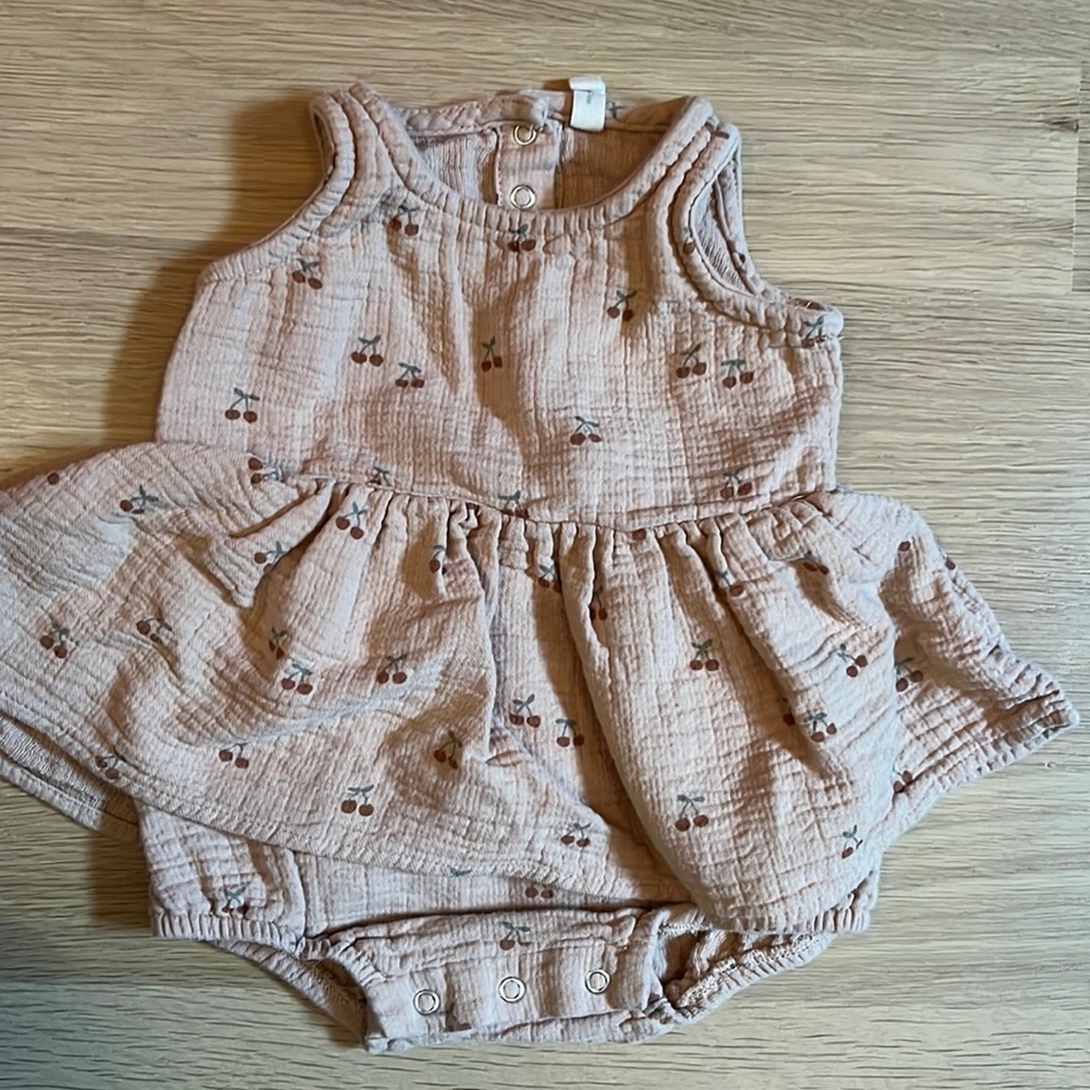 Quincy Mae Baby Dress | Size 3-6 months